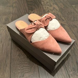 New In Box Loft Pink Suede Mules Sz 7.5